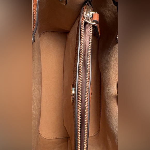 Kate Spade Marti Large Crossbody Bucket Bag - Picture 14 of 15